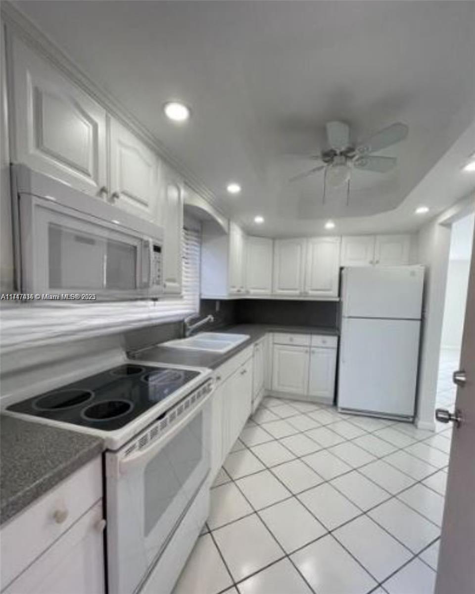f3b61b38-3755 1020 94th St # 203, Bay Harbor Islands FL 33154 — #A11717434