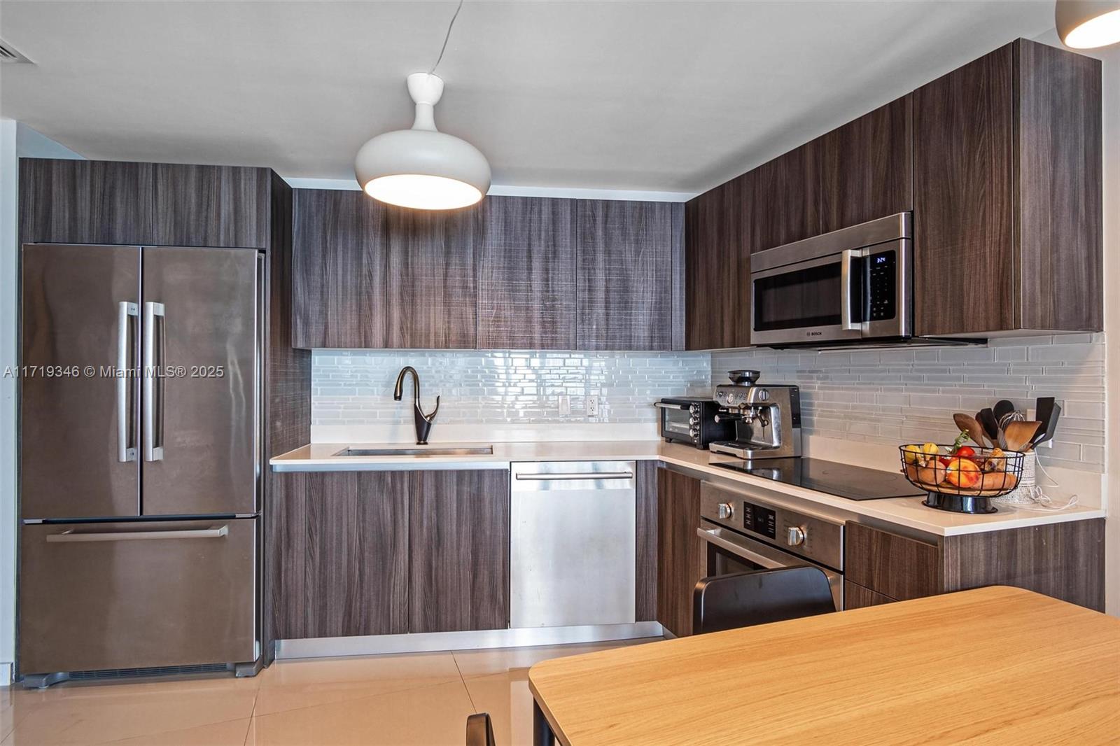 f3b61b38-3772 488 NE 18th St # 401, Miami FL 33132 — #A11719346