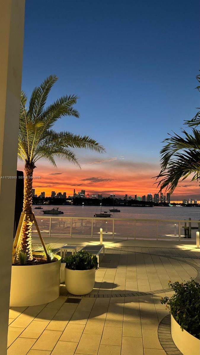 f3b61b38-3784 1000 West Ave, Miami Beach FL 33139 — #A11720303