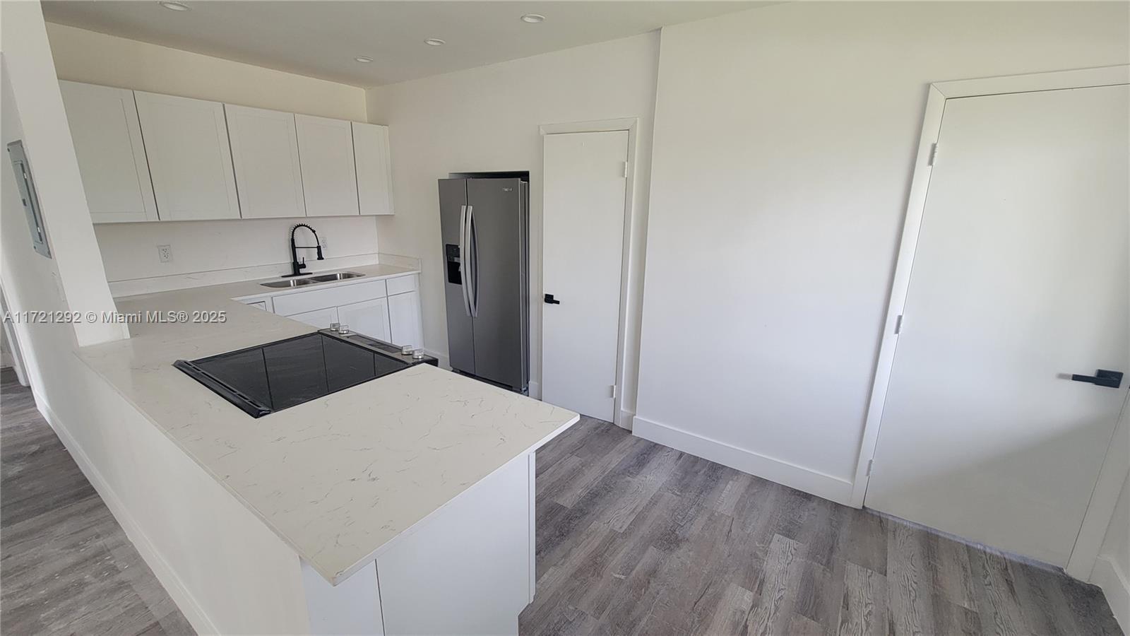 f3b61b38-3799 1560 NE 42nd Ct, Pompano Beach FL 33064 — #A11721292