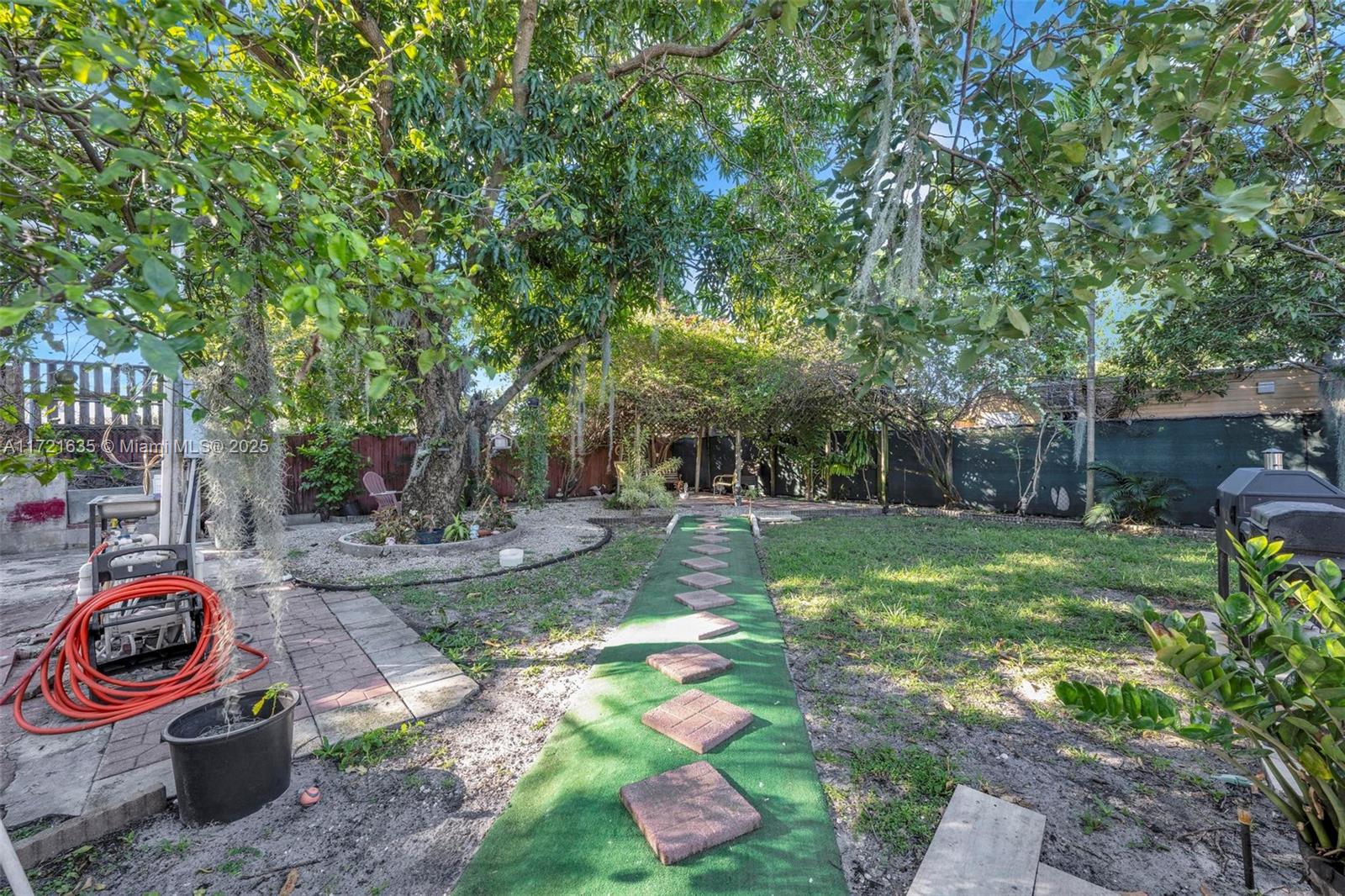 f3b61b38-3807 462 E 39th St, Hialeah FL 33013 — #A11721635
