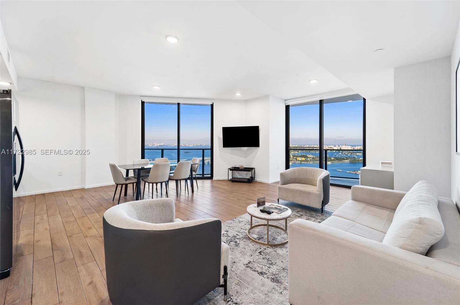 f3b61b38-3842 398 NE 5th St # 3209, Miami FL 33132 — #A11722985