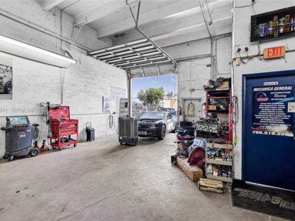 2700 W 79th St, Hialeah FL 33016 — #A11723371