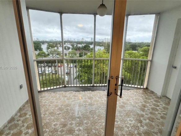 1780 NE 191st St # 609, Miami FL 33179 — #A11725222