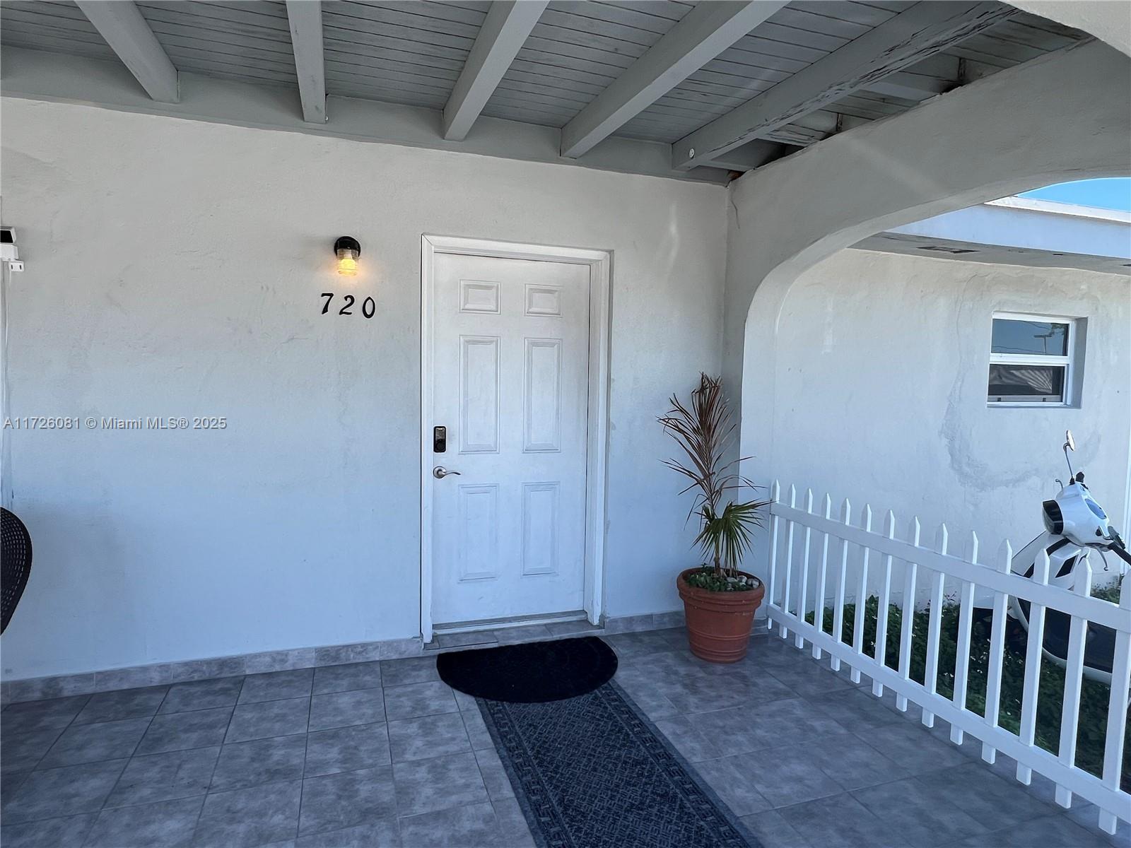 f3b61b38-3882 720 NW 30th Ave, Miami FL 33125 — #A11726081