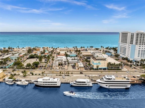 1318 N Ocean Dr, Hollywood FL 33019 — #A11726423