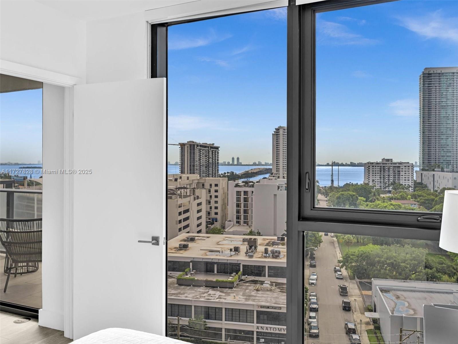 f3b61b38-3910 121 NE 34th St # 1005, Miami FL 33137 — #A11727828