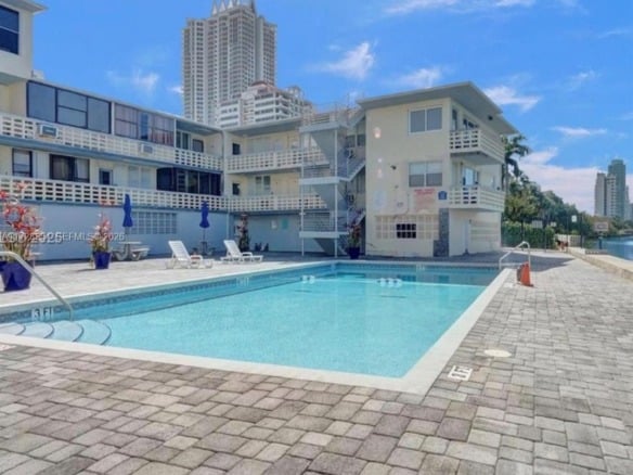 6484 Indian Creek Dr # 310, Miami Beach FL 33141 — #A11728254