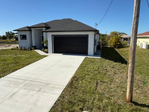 1320 NE 14th AVE, Cape Coral FL 33909 — #A11728323