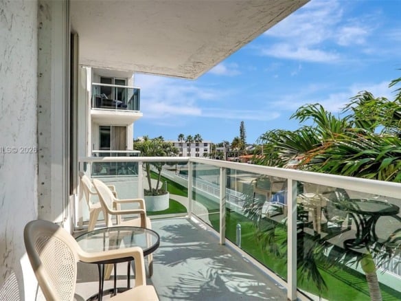 3015 N Ocean Blvd # 3J, Fort Lauderdale FL 33308 — #A11728426