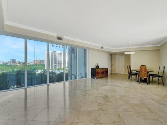 3370 Hidden Bay Dr # 910, Aventura FL 33180 — #A11728552