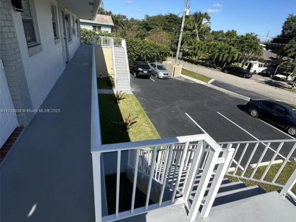 6101 Garfield St, Hollywood FL 33024 — #A11728936