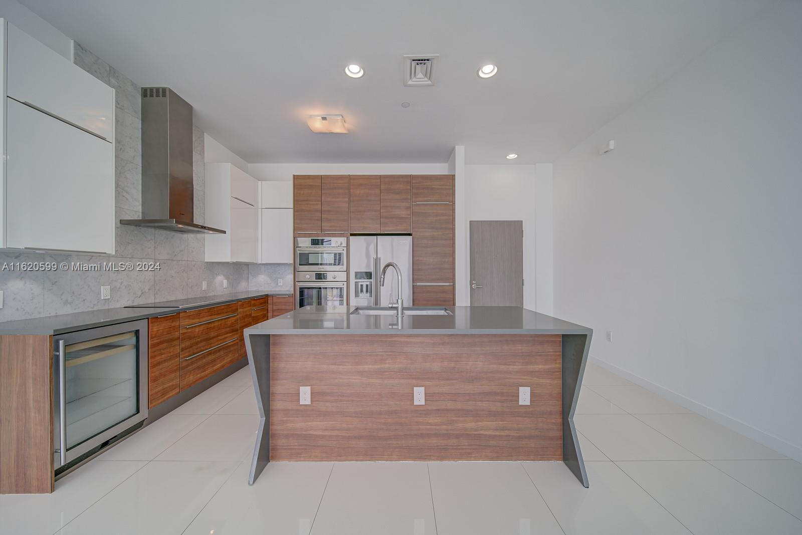 601 NE 27th St, Miami FL 33137 — #A11620599