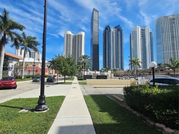 200 172nd St # 102, Sunny Isles Beach FL 33160 — #A11732981