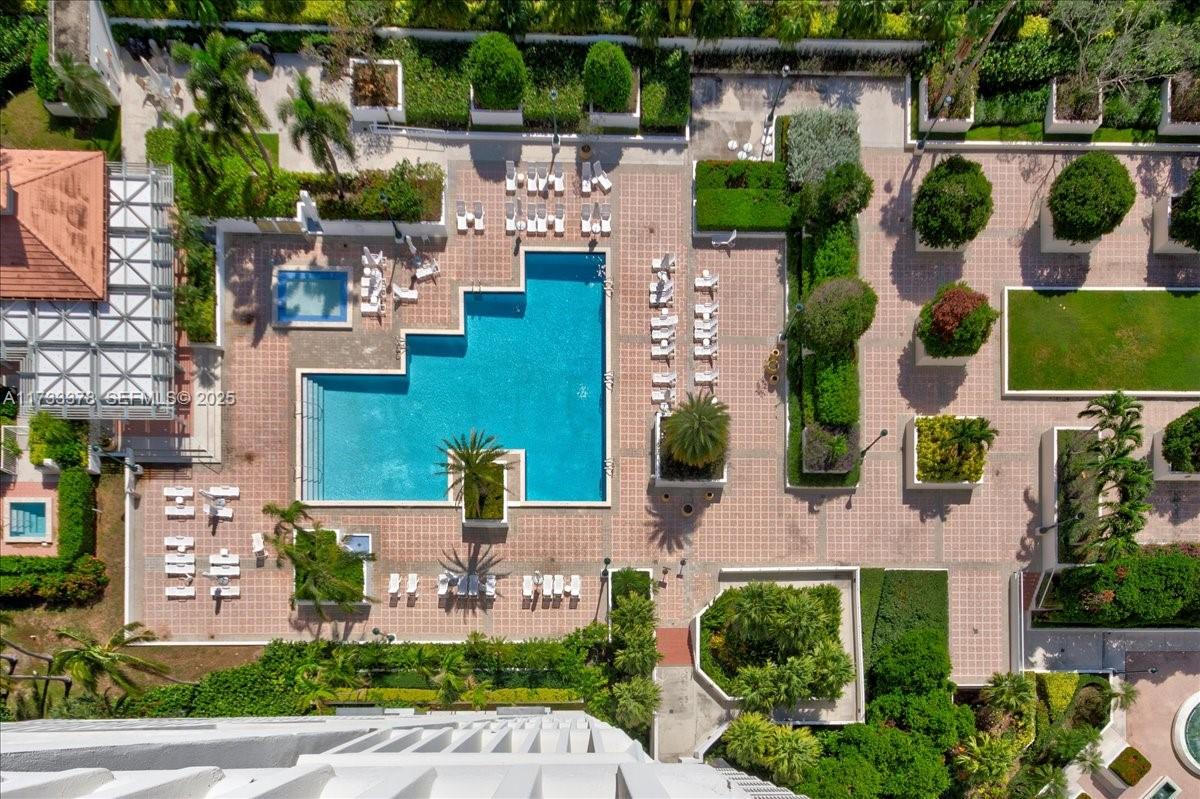 f3b61b38-3987 1000 Island Blvd # 2003, Aventura FL 33160 — #A11733378