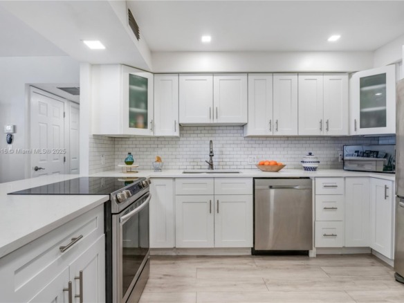 20379 W Country Club Dr # 939, Miami FL 33180 — #A11733416
