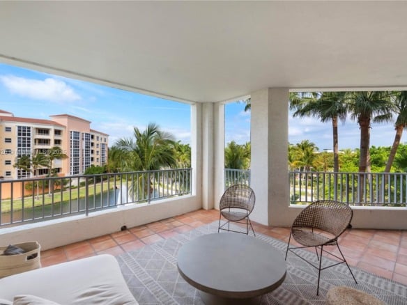 705 Crandon Blvd # 405, Key Biscayne FL 33149 — #A11735326