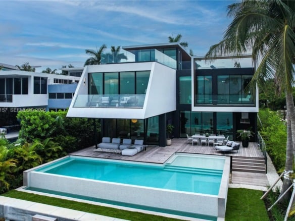 1369 N Venetian Way, Miami FL 33139 — #A11738157