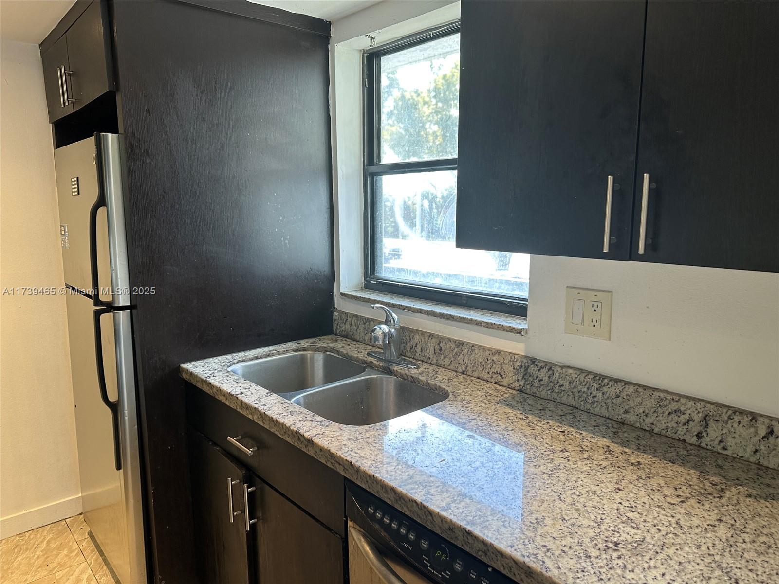 f3b61b38-4057 2050 N Congress Ave # 209, West Palm Beach FL 33401 — #A11739465