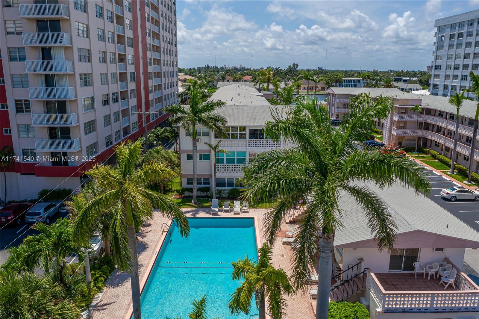 f3b61b38-4079 3131 S Ocean Dr # 211, Hallandale Beach FL 33009 — #A11741540