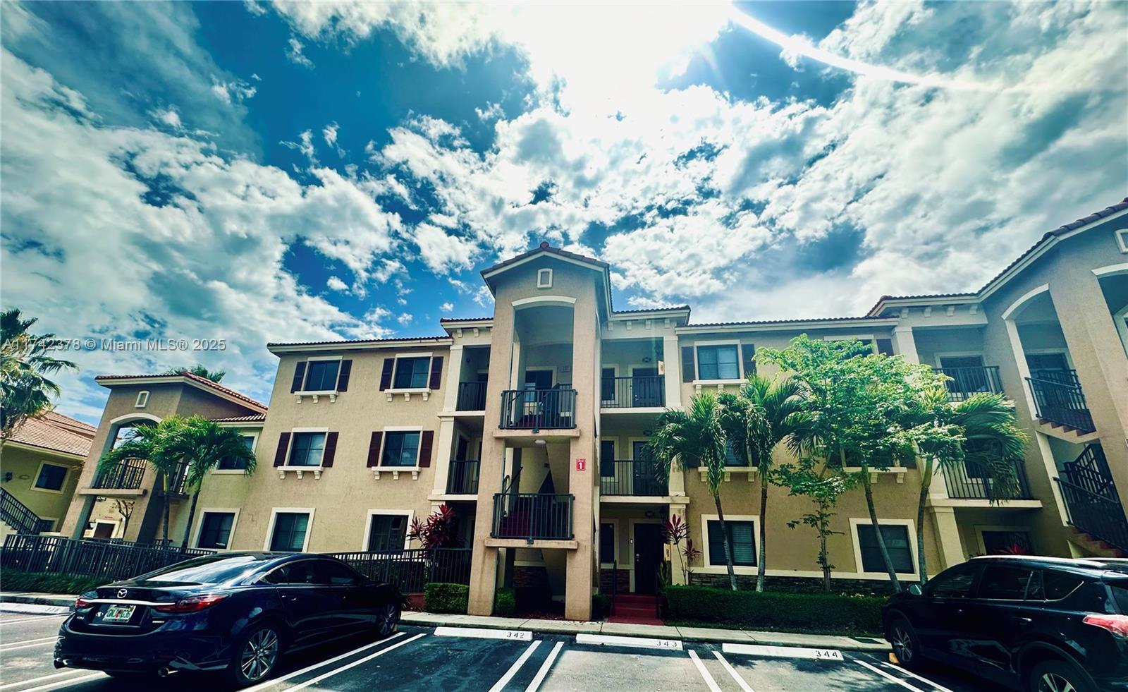 f3b61b38-4092 22441 SW 88th Pl # 5, Cutler Bay FL 33190 — #A11742378