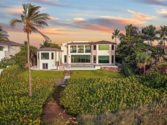 22 Ocean Dr, Jupiter Inlet Colony FL 33469 — #A11742446
