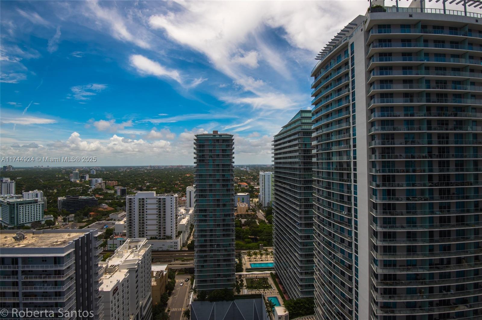 f3b61b38-4121 1080 Brickell Ave # 3205, Miami FL 33131 — #A11744924