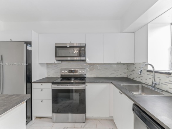 20301 NE 30th Ave # 5, Aventura FL 33180 — #A11662806