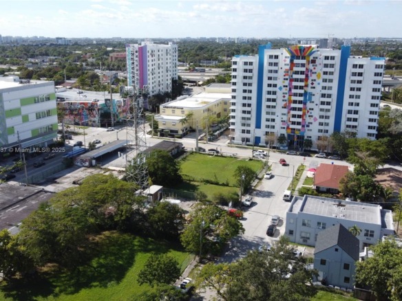 321 NW 37th St, Miami FL 33127 — #A11745937