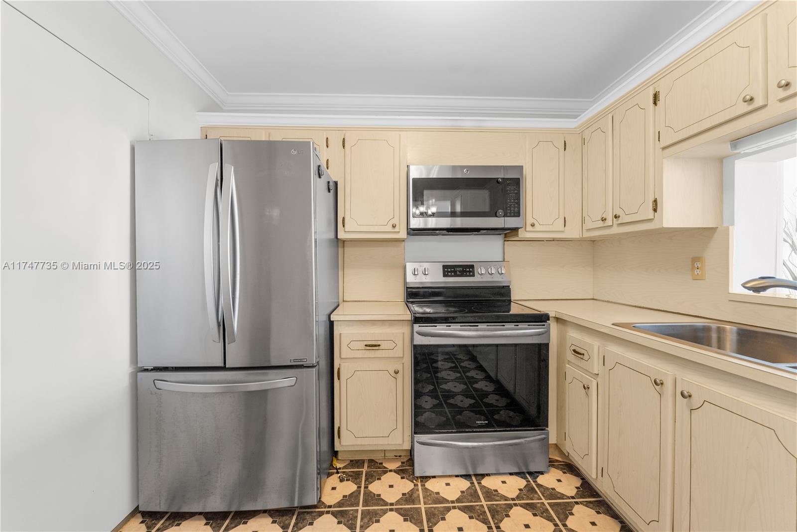 f3b61b38-4162 401 NE 14th Ave # 603, Hallandale Beach FL 33009 — #A11747735