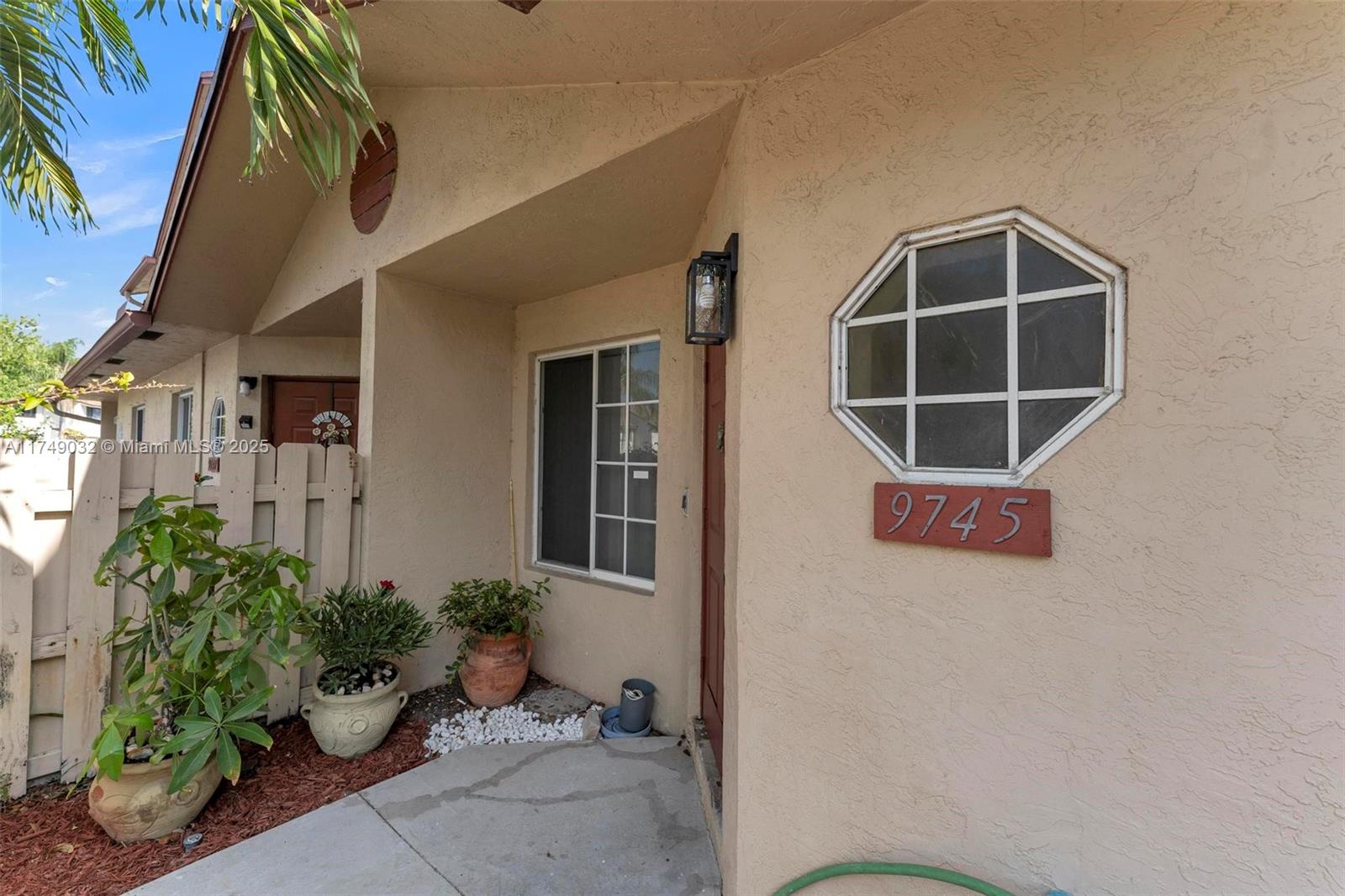 f3b61b38-4175 9745 NW 37th St # 9745, Sunrise FL 33351 — #A11749032