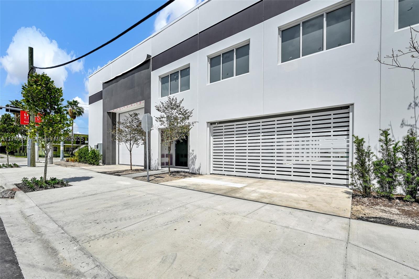f3b61b38-4182 210 NE 68th St # 1, Miami FL 33138 — #A11749675