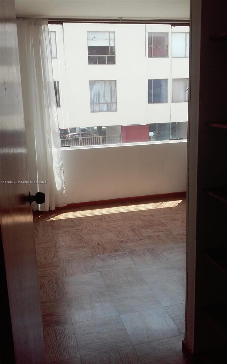 f3b61b38-4200 KR 7B 153A 15 # 204, FL — #A11750372