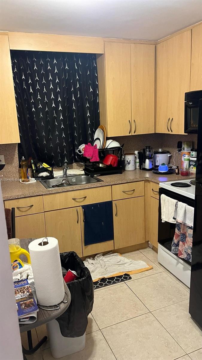 f3b61b38-421 19080 NE 3rd Ct # 307, Miami FL 33179 — #A11844993