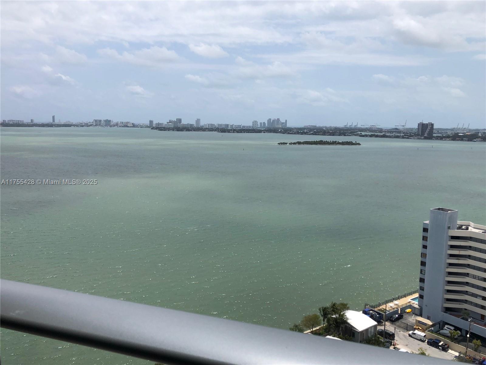f3b61b38-4257 650 NE 32nd St # 2006, Miami FL 33137 — #A11755428