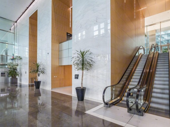 1395 Brickell Ave, Miami FL 33131 — #A11755604