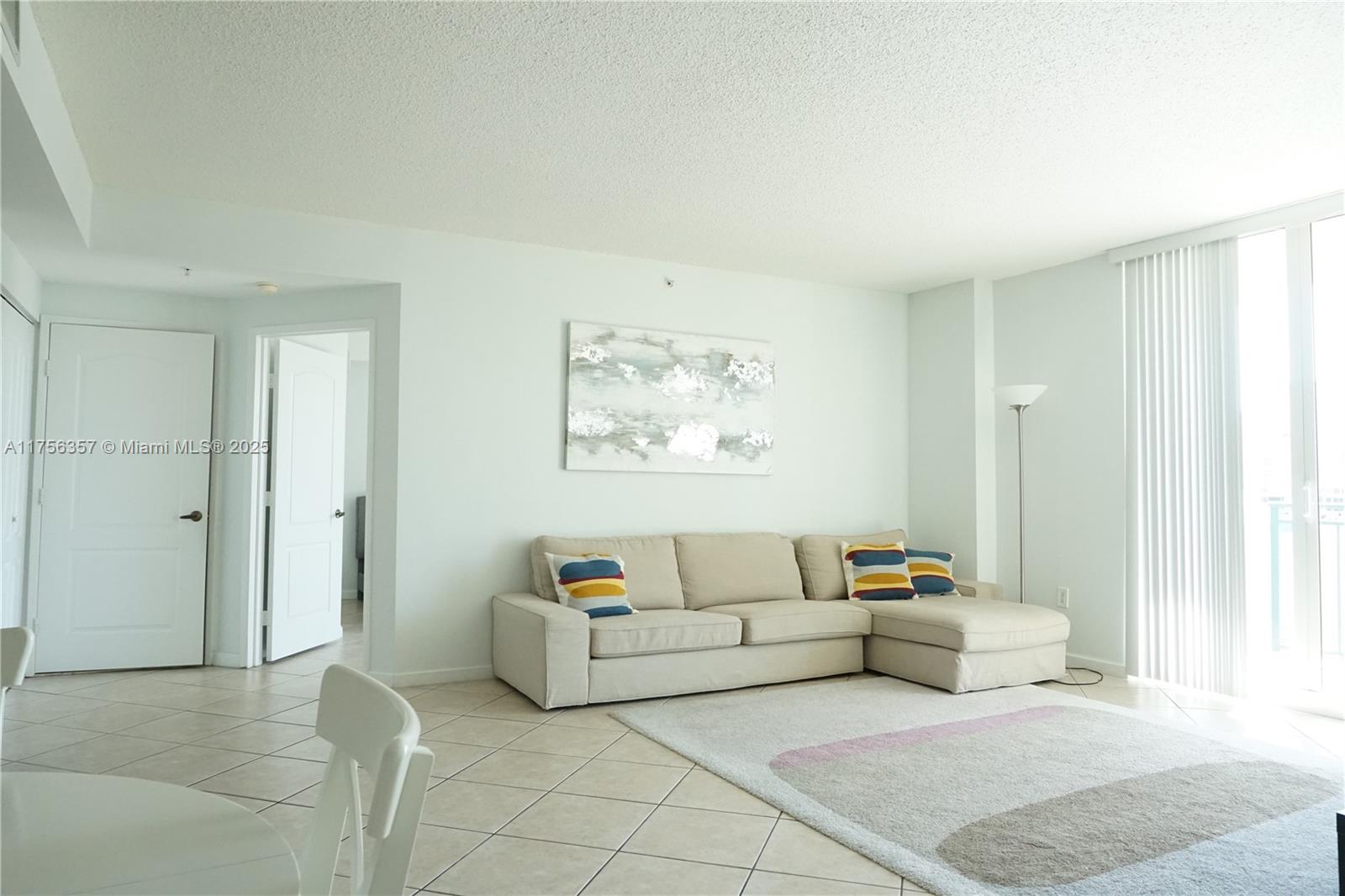f3b61b38-4279 17555 Atlantic Blvd # 606, Sunny Isles Beach FL 33160 — #A11756357