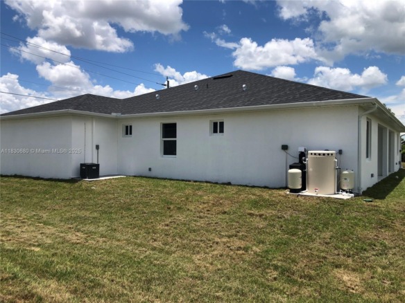 4572/4574 Golfview Blvd, Lehigh Acres FL 33973 — #A11830680