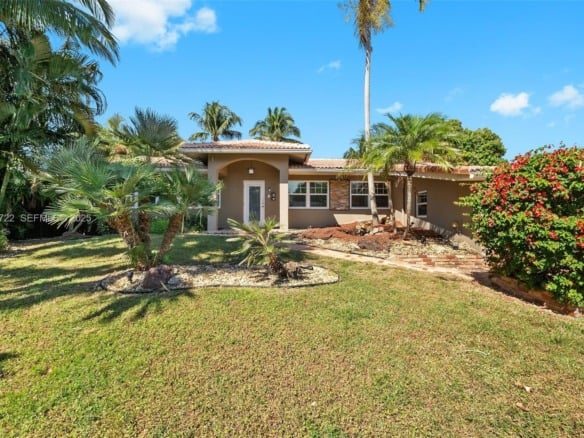 2725 NE 21st Ave, Fort Lauderdale FL 33306 — #A11757722