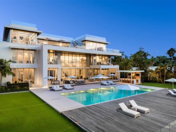 284 Bal Bay Dr, Bal Harbour FL 33154 — #A11757976