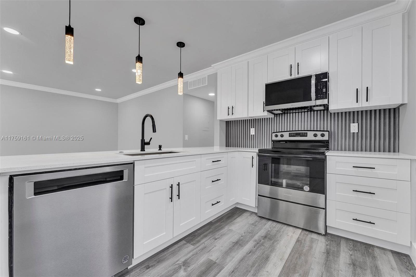 f3b61b38-4319 38 Flanders A # 38, Delray Beach FL 33484 — #A11759161