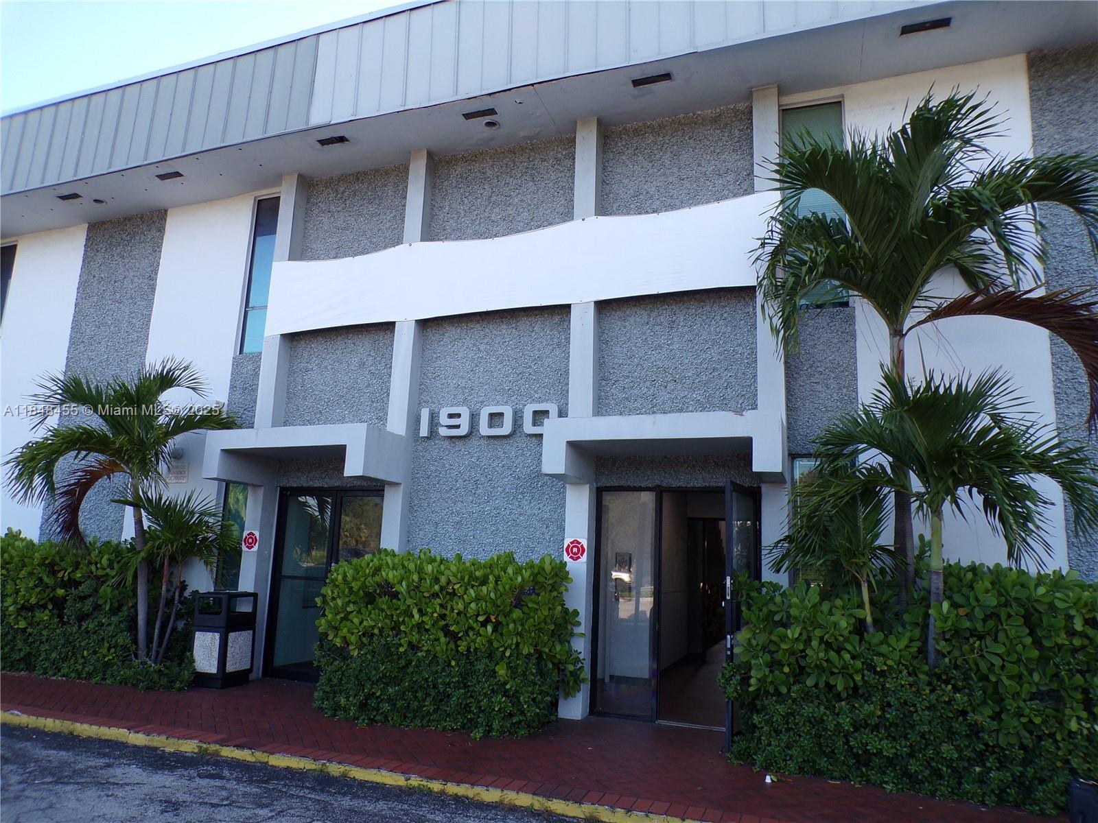 1900 N University Dr # 103, Pembroke Pines FL 33024 — #A11848455