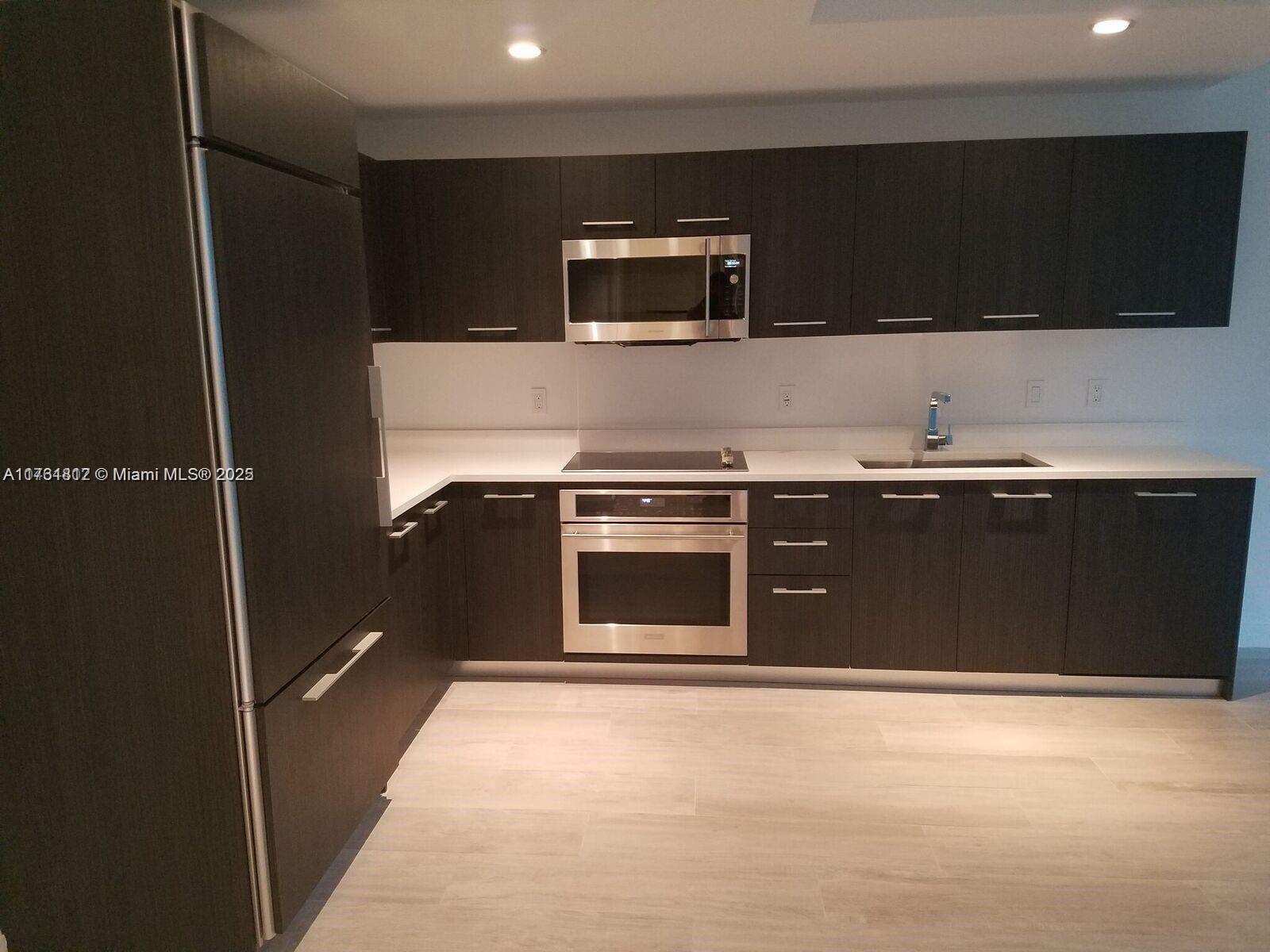 f3b61b38-4360 55 SW 9th St # 1107, Miami FL 33130 — #A11761812