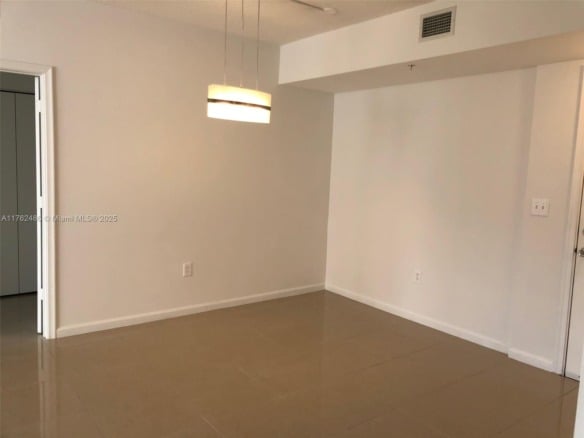 2775 NE 187th St # 527, Aventura FL 33180 — #A11762486