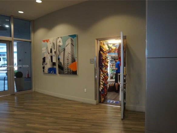 1750 N Bayshore Dr # 2215, Miami FL 33132 — #A11763872