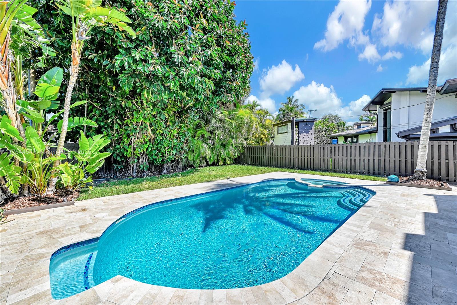 f3b61b38-4397 3305 NE 15th St, Fort Lauderdale FL 33304 — #A11764454