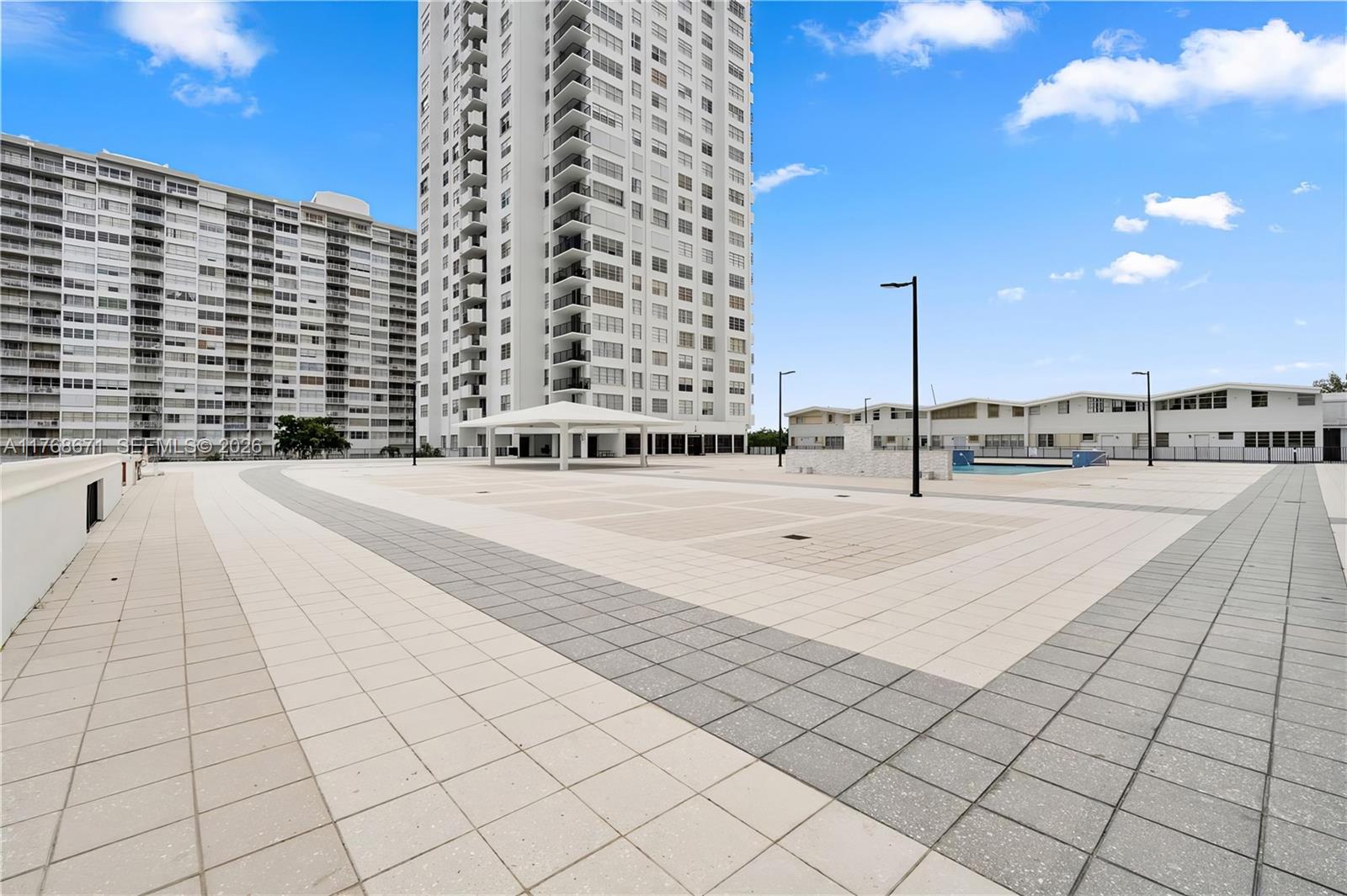 2750 NE 183rd St # 1207, Aventura FL 33160 — #A11768671