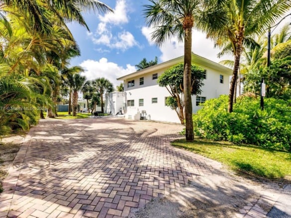 18825 Atlantic Blvd, Sunny Isles Beach FL 33160 — #A11768877
