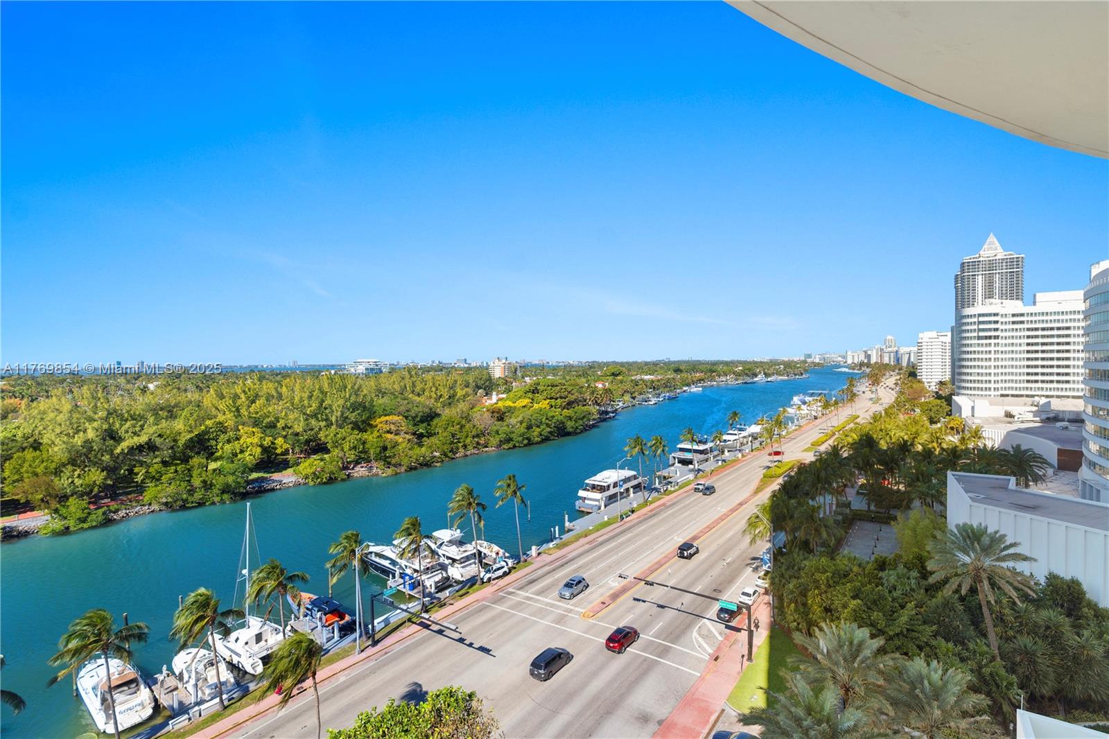 f3b61b38-4493 4401 Collins Ave # 1017, Miami Beach FL 33140 — #A11769854