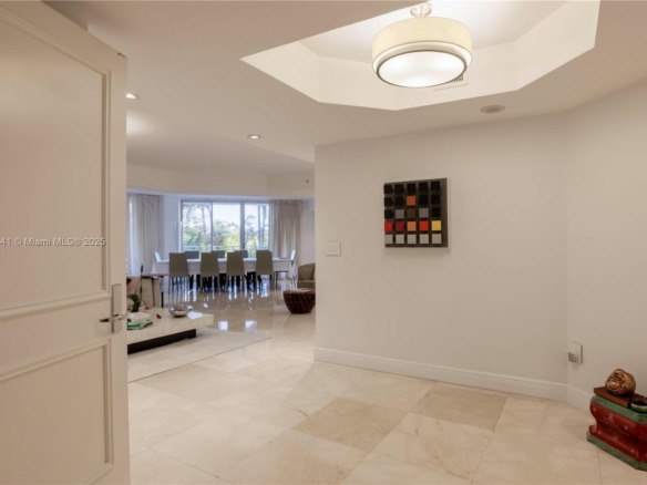 765 Crandon Blvd # 307, Key Biscayne FL 33149 — #A11770441